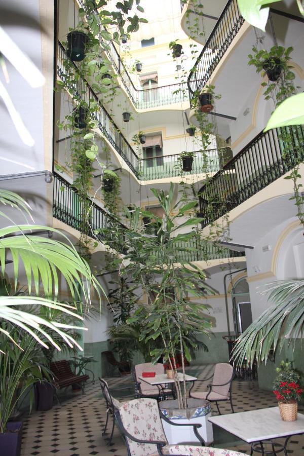 Hotel Peninsular Barcelona Exteriér fotografie