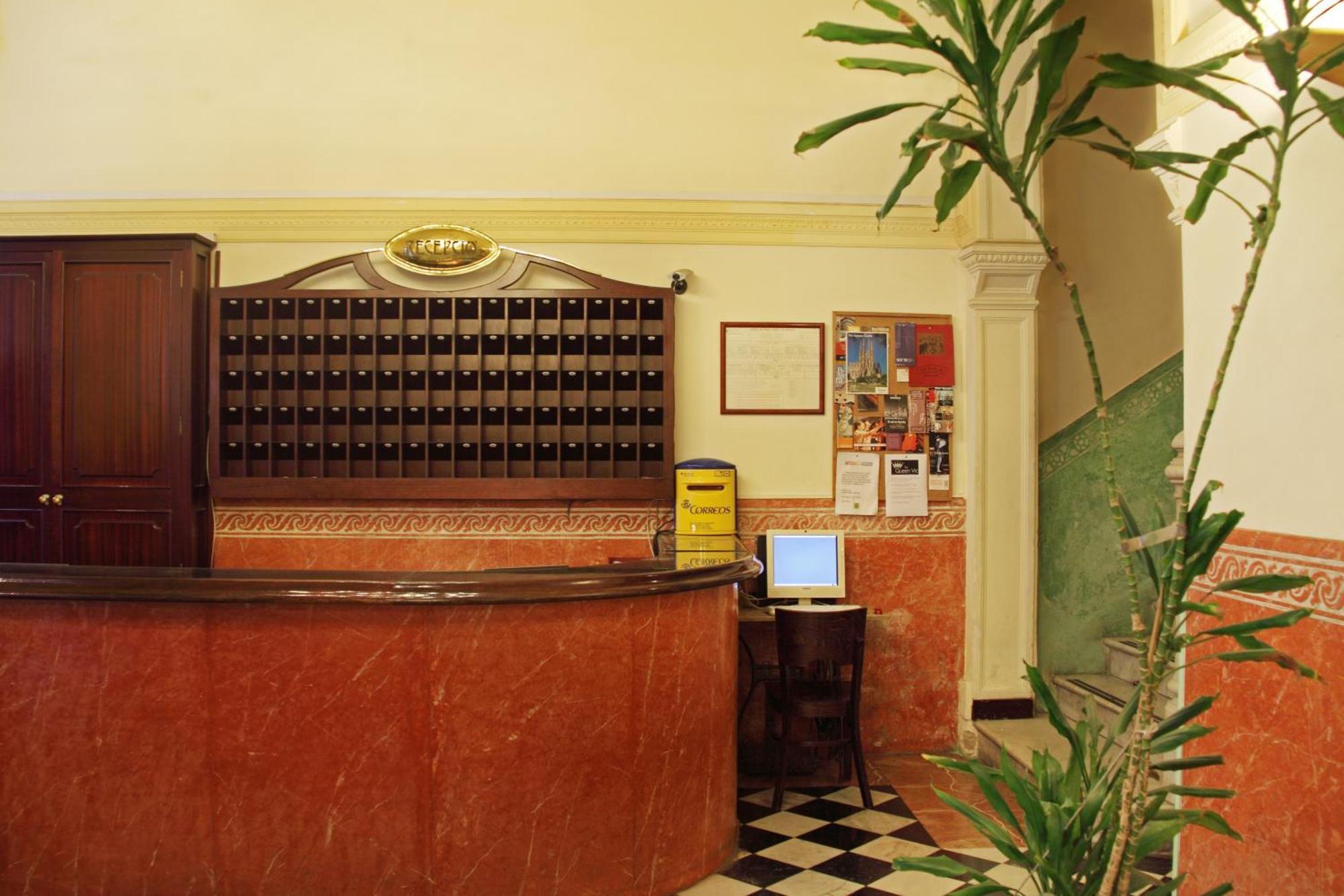 Hotel Peninsular Barcelona Exteriér fotografie